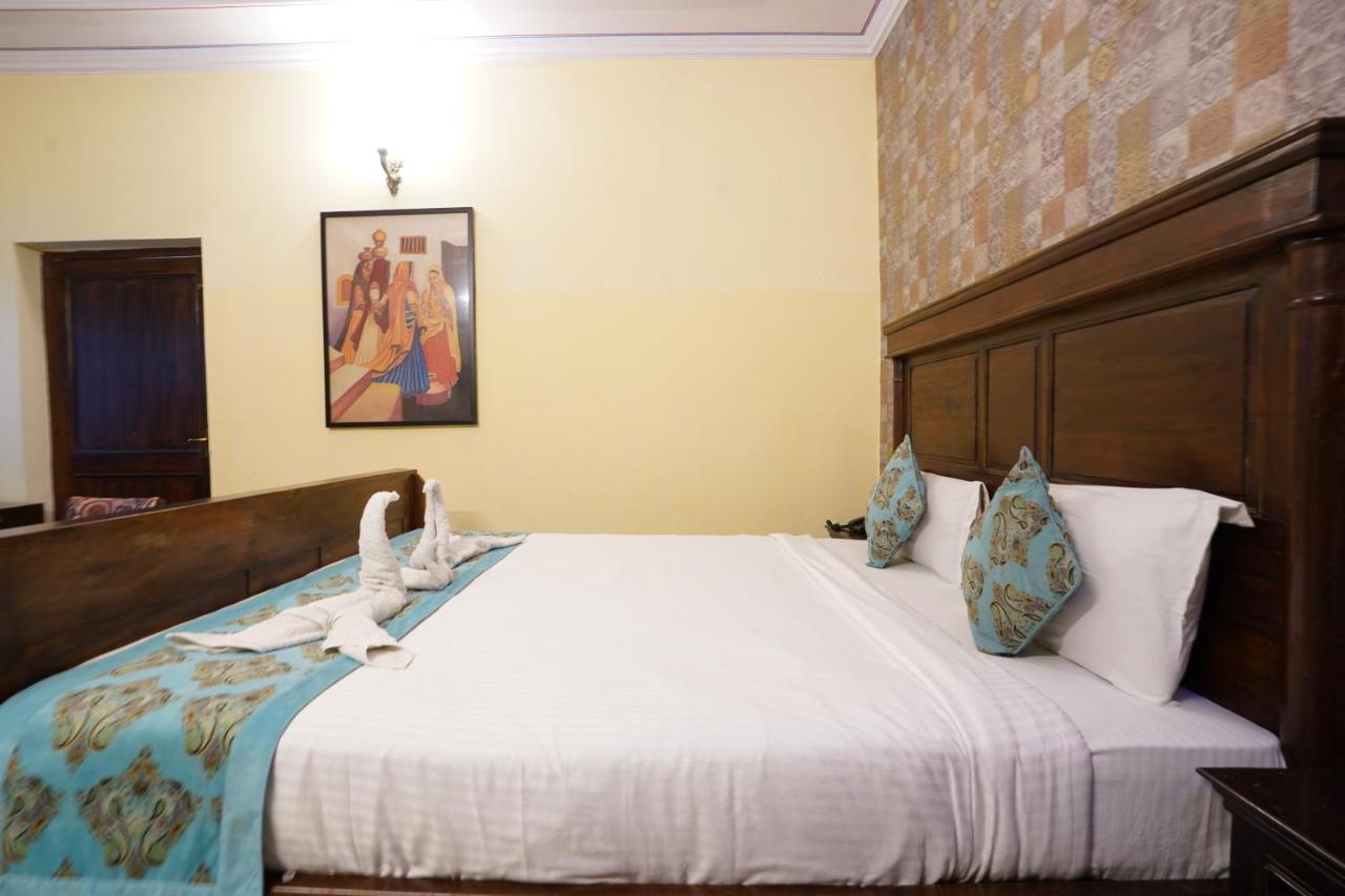 Hotel Radoli House - A Heritage Hotel ชัยปุระ ภายนอก รูปภาพ